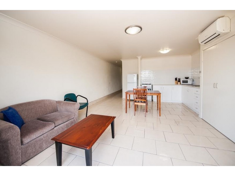 18/1-3 Uniplaza Court, Kearneys Spring QLD 4350