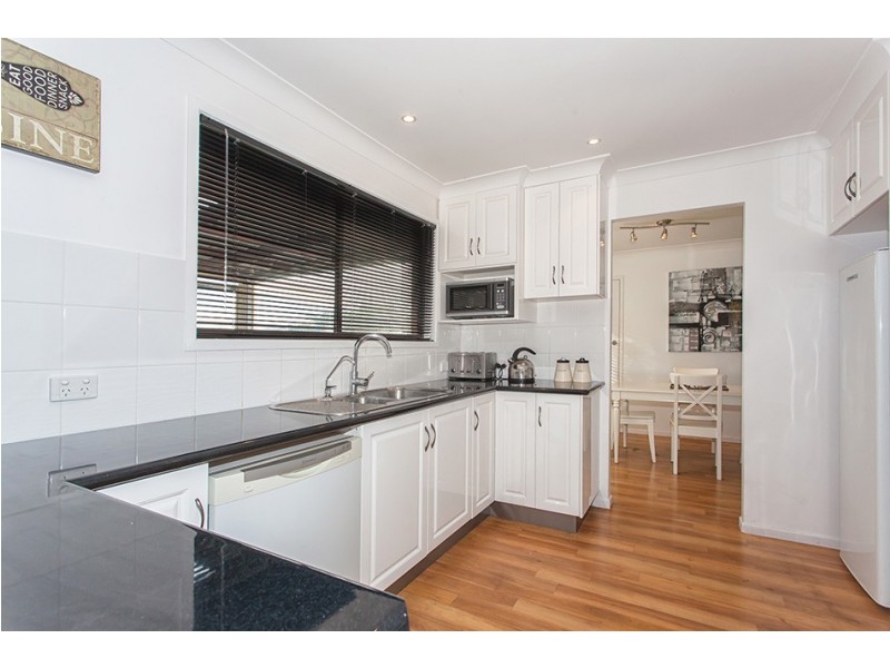 14 Barrymount Crescent, Mount Lofty QLD 4350