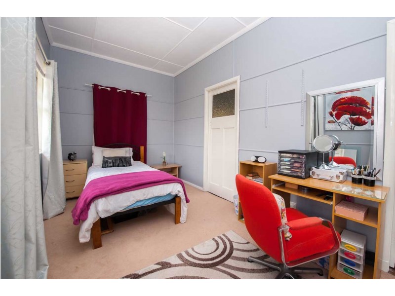 26 Tolmie Street, South Toowoomba QLD 4350