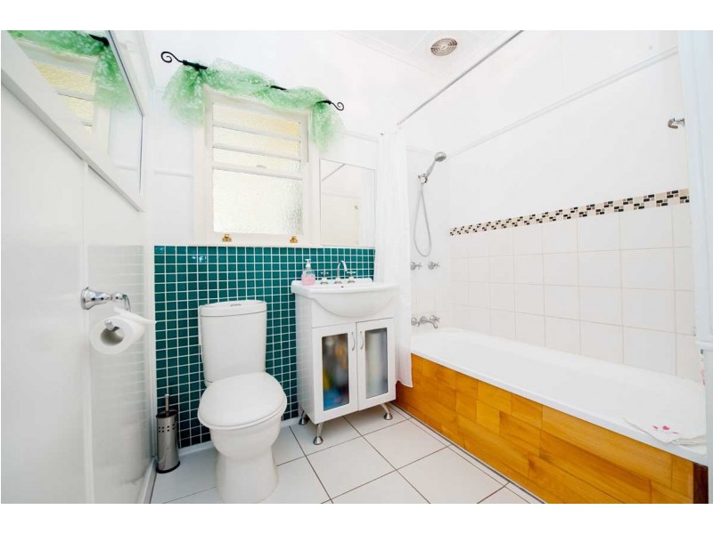 26 Tolmie Street, South Toowoomba QLD 4350