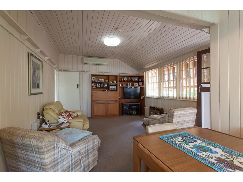 22 Ramsay Street, South Toowoomba QLD 4350