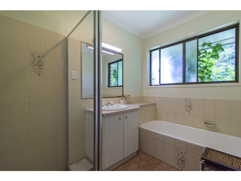 4 Echidna Crescent, Top Camp QLD 4350