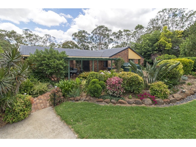 4 Echidna Crescent, Top Camp QLD 4350