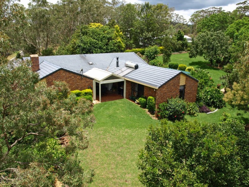 4 Echidna Crescent, Top Camp QLD 4350