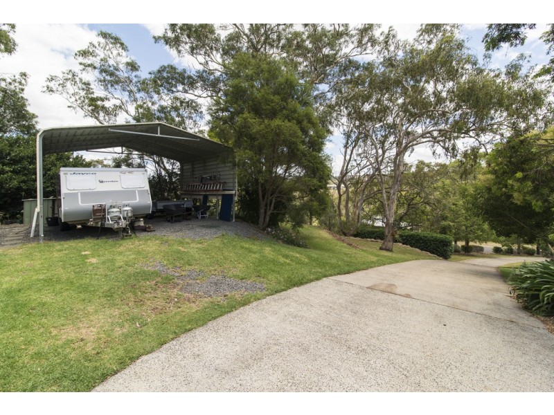 4 Echidna Crescent, Top Camp QLD 4350