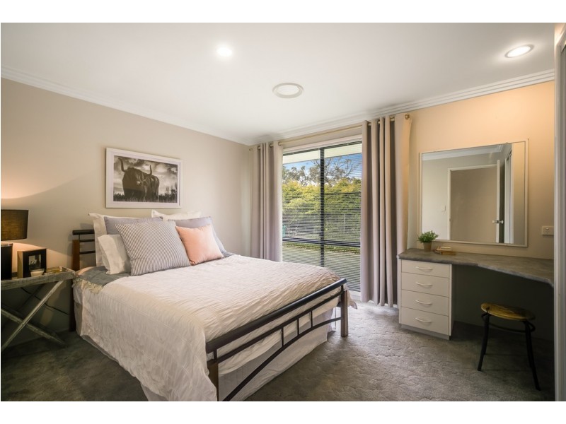 7 Christine Court, Cotswold Hills QLD 4350