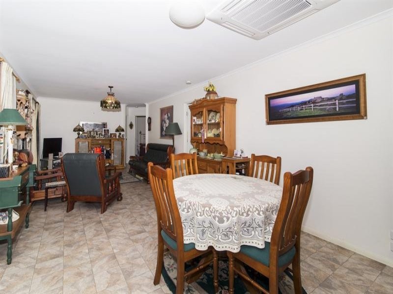 2 Carys Road, Glenvale QLD 4350
