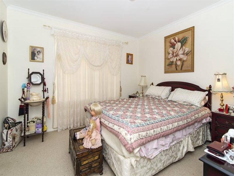 2 Carys Road, Glenvale QLD 4350