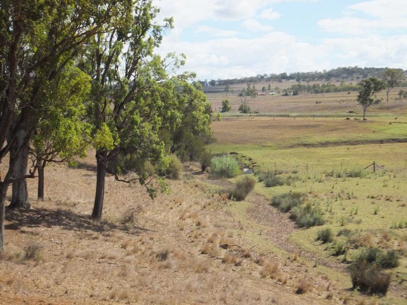 70 Willis Road, Meringandan West QLD 4352