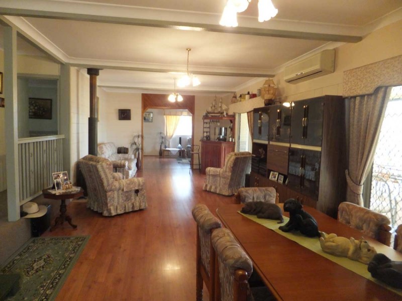 70 Willis Road, Meringandan West QLD 4352