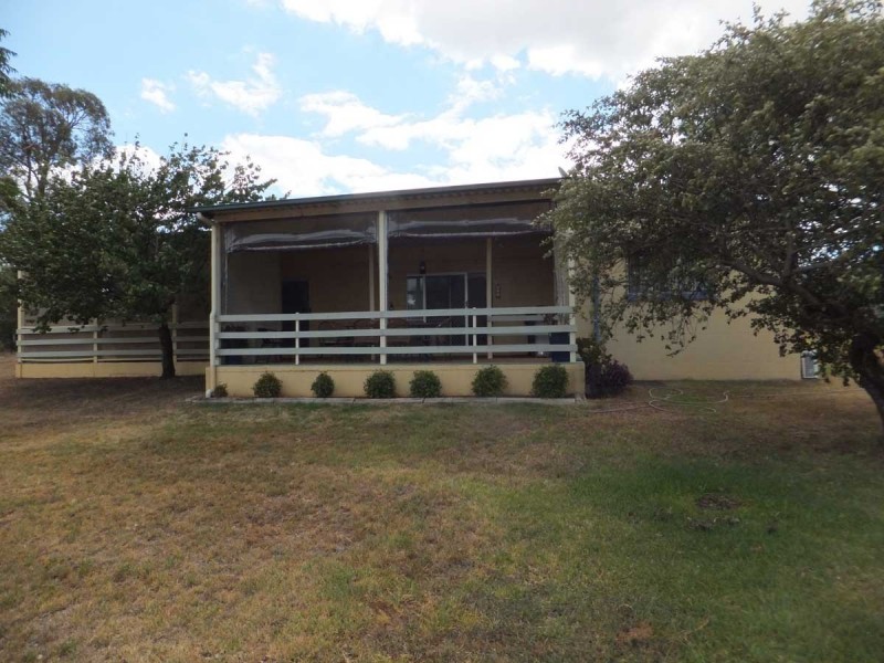 70 Willis Road, Meringandan West QLD 4352
