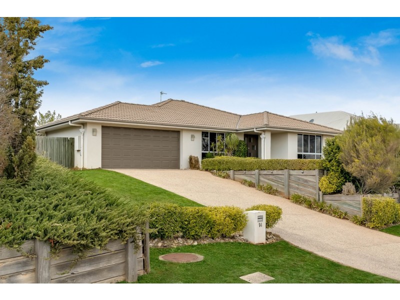 14 McShane Drive, Mount Kynoch QLD 4350