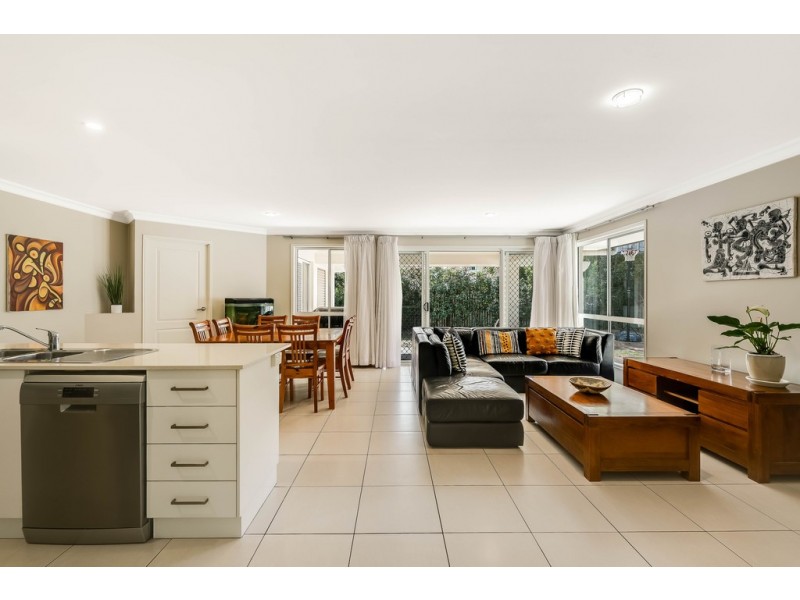 14 McShane Drive, Mount Kynoch QLD 4350
