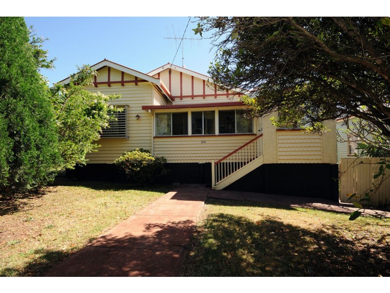 201 Bridge Street, North Toowoomba QLD 4350