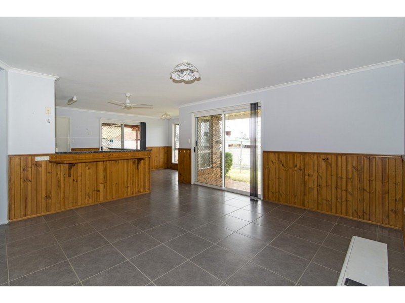 42 Liquidamber Drive, Glenvale QLD 4350