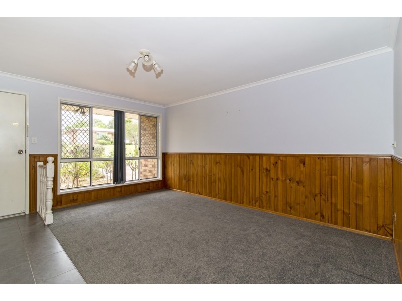 42 Liquidamber Drive, Glenvale QLD 4350