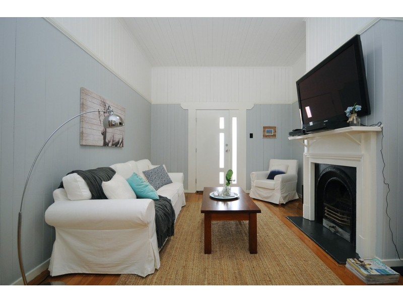 4 Bridget Court, Middle Ridge QLD 4350