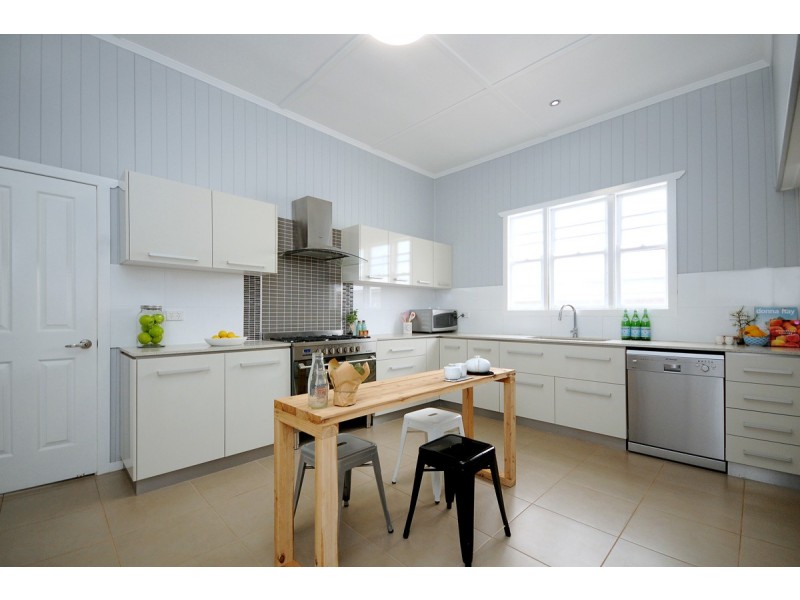 4 Bridget Court, Middle Ridge QLD 4350