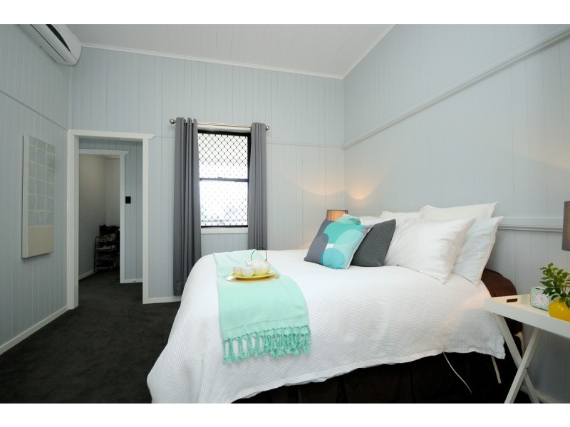 4 Bridget Court, Middle Ridge QLD 4350