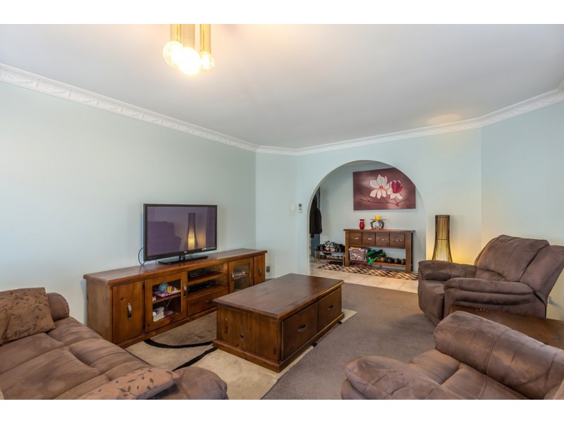 14 Janine Court, Kearneys Spring QLD 4350