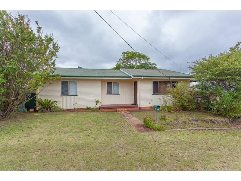 15 McNamara Street, Centenary Heights QLD 4350