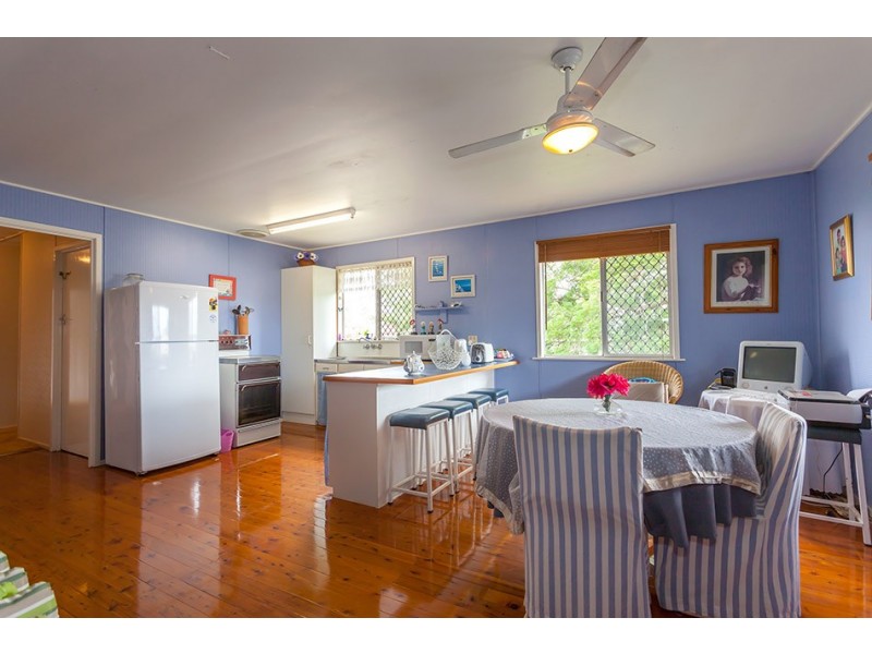 15 McNamara Street, Centenary Heights QLD 4350