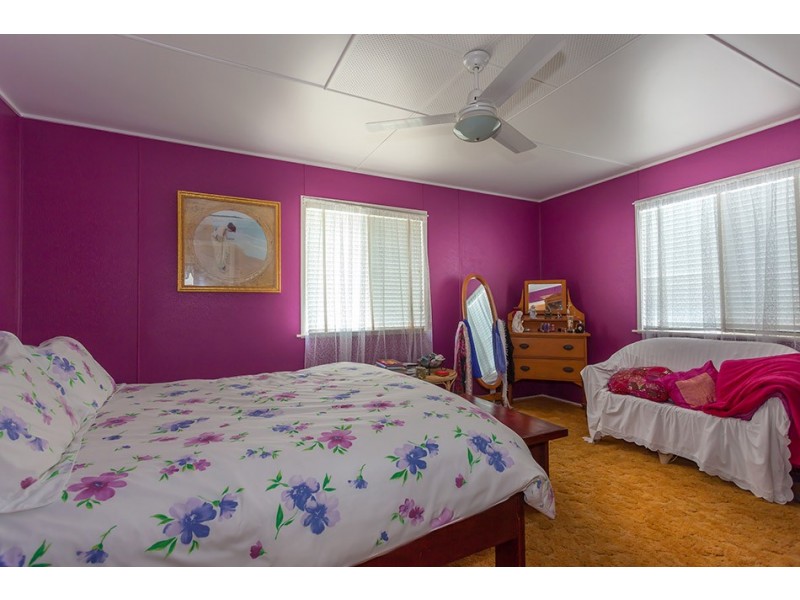 15 McNamara Street, Centenary Heights QLD 4350