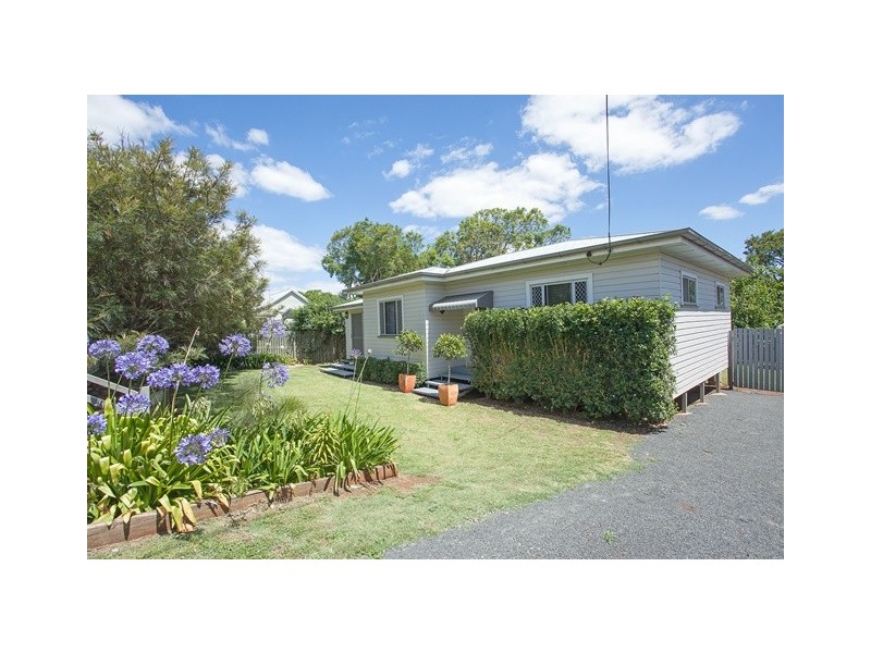 28 Rhyde Street, Mount Lofty QLD 4350