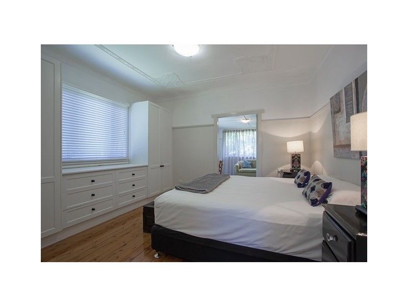 28 Rhyde Street, Mount Lofty QLD 4350
