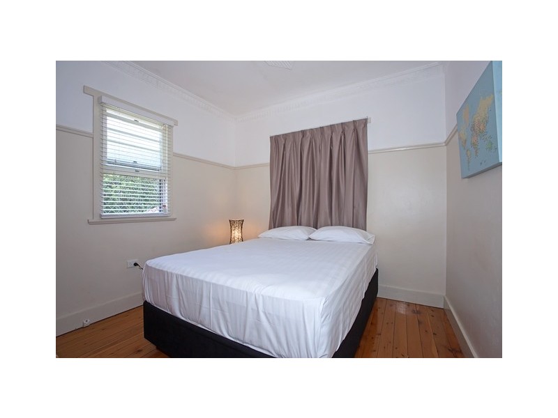 28 Rhyde Street, Mount Lofty QLD 4350
