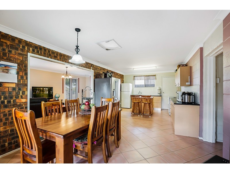 17 Cloake Street, Rockville QLD 4350