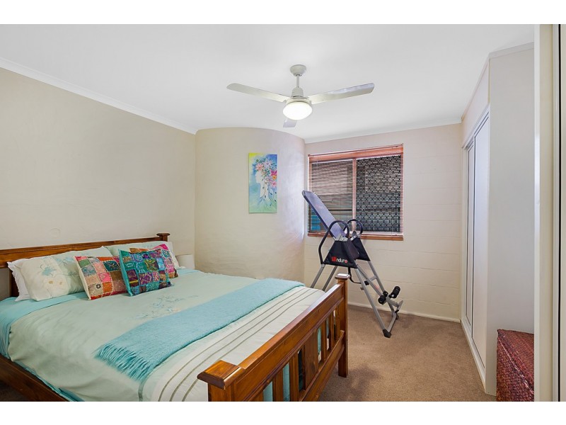 17 Cloake Street, Rockville QLD 4350