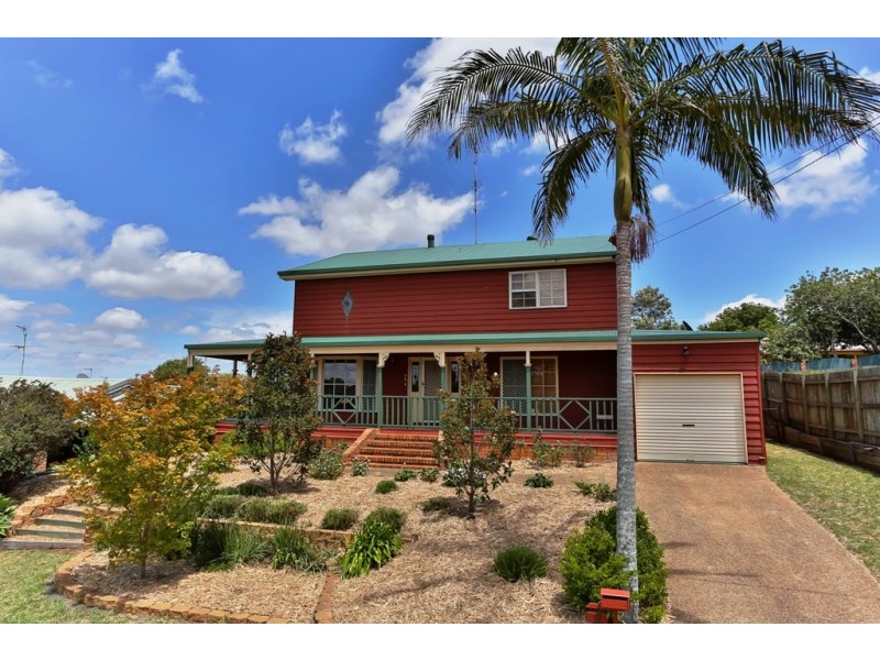 9 Mollison Court, Wilsonton QLD 4350
