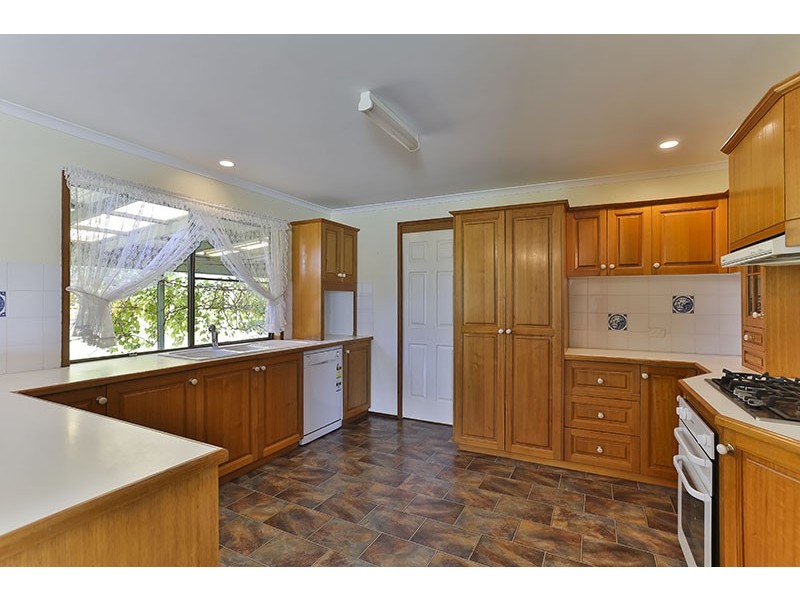 9 Mollison Court, Wilsonton QLD 4350