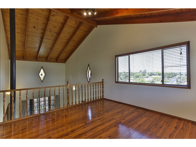 9 Mollison Court, Wilsonton QLD 4350
