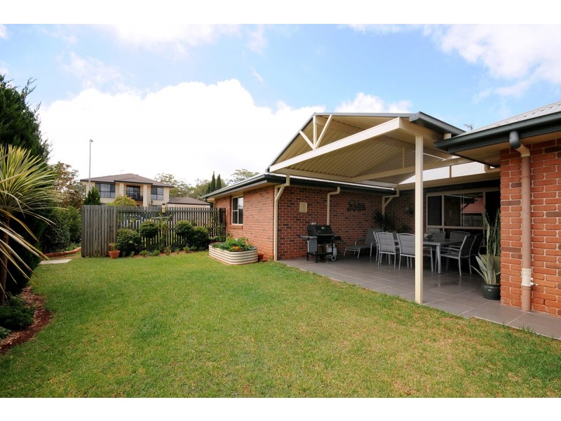 15 Banksdale Drive, Middle Ridge QLD 4350