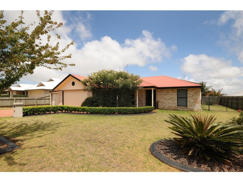 13 Fadden Crescent, Middle Ridge QLD 4350