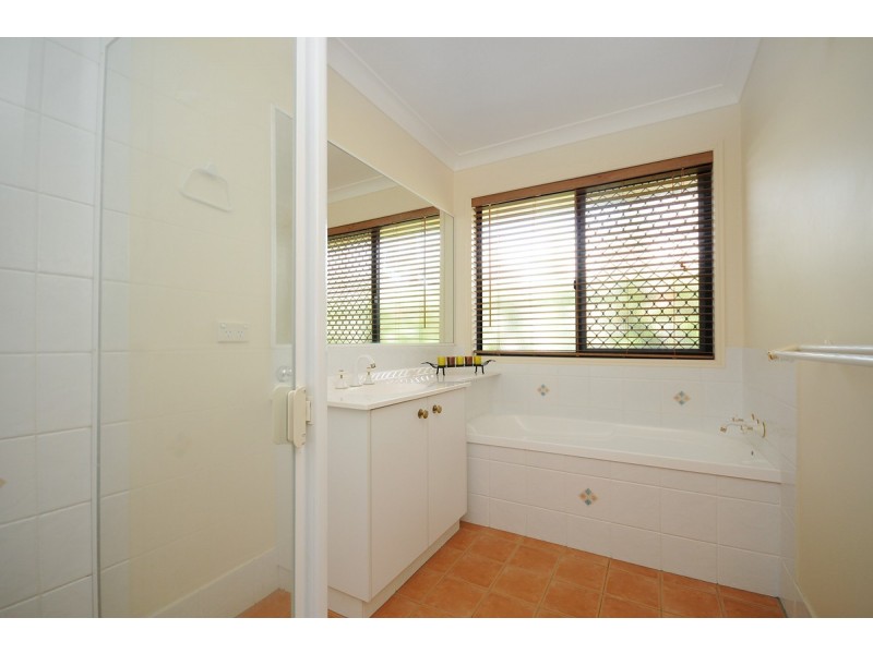 13 Fadden Crescent, Middle Ridge QLD 4350