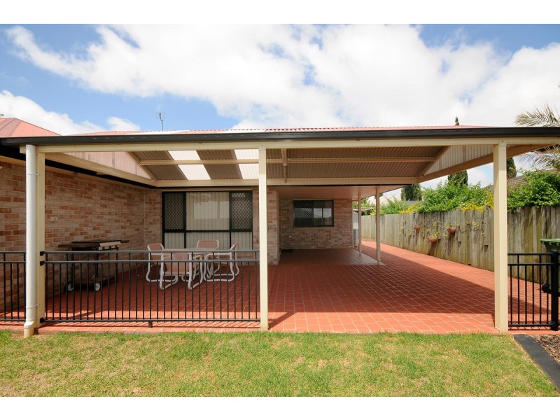 13 Fadden Crescent, Middle Ridge QLD 4350