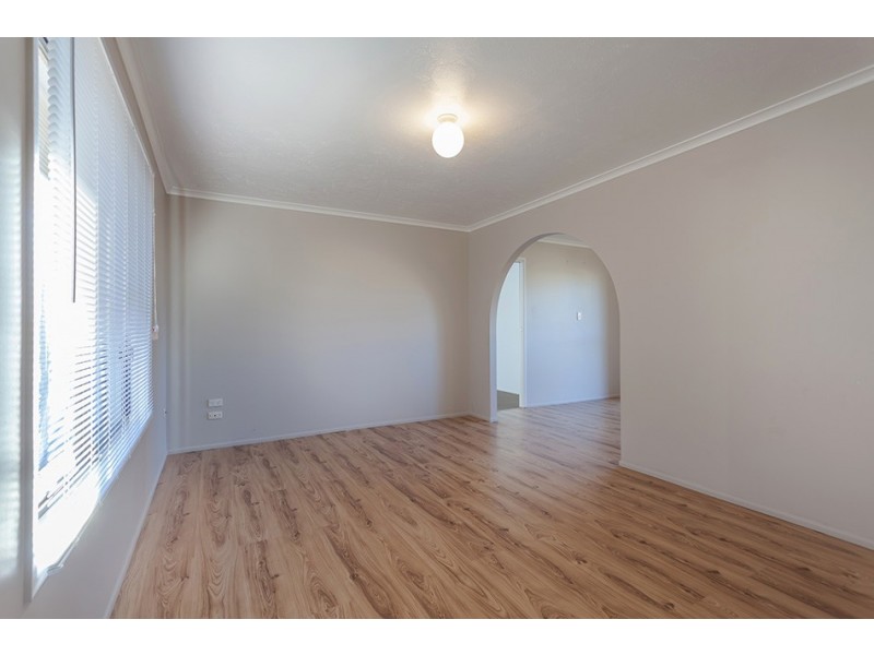 16 Cabarita Crescent, Glenvale QLD 4350