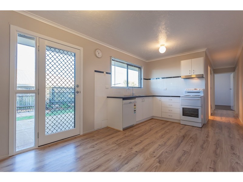 16 Cabarita Crescent, Glenvale QLD 4350