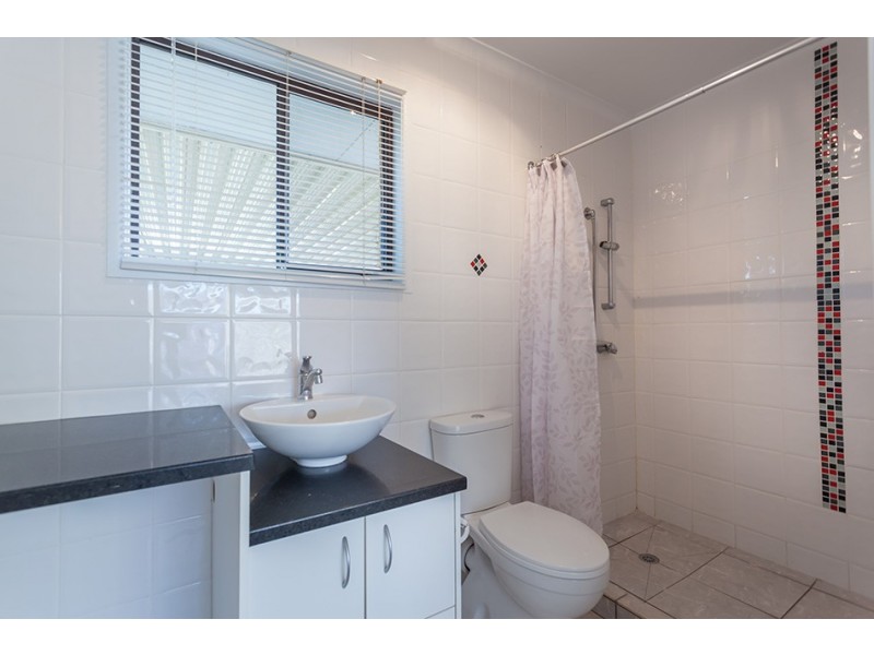 16 Cabarita Crescent, Glenvale QLD 4350