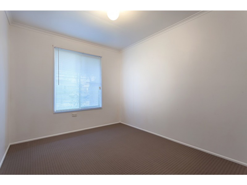 16 Cabarita Crescent, Glenvale QLD 4350