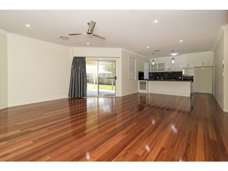 7 Thorley Court, Middle Ridge QLD 4350