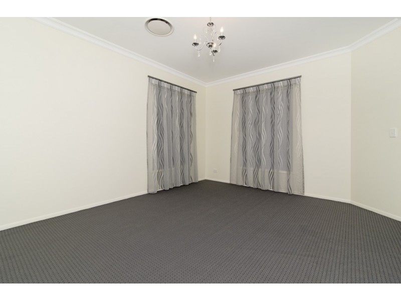 7 Thorley Court, Middle Ridge QLD 4350