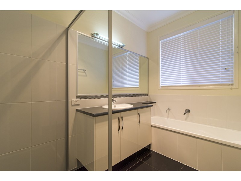 7 Thorley Court, Middle Ridge QLD 4350