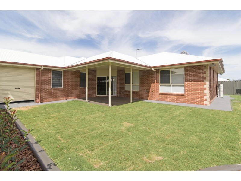 7 Thorley Court, Middle Ridge QLD 4350
