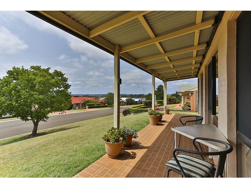 5 Duncan Street, Wilsonton Heights QLD 4350