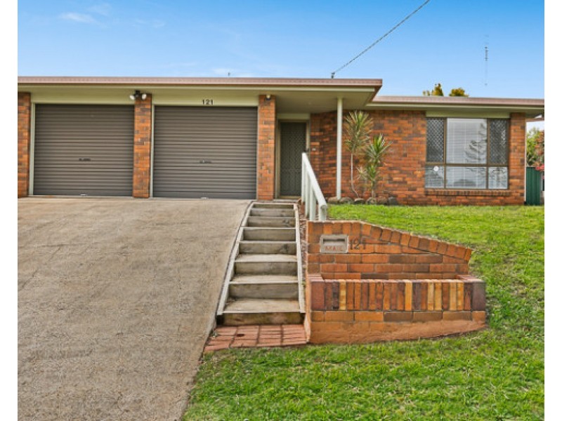 121 Glenvale Road, Newtown QLD 4350