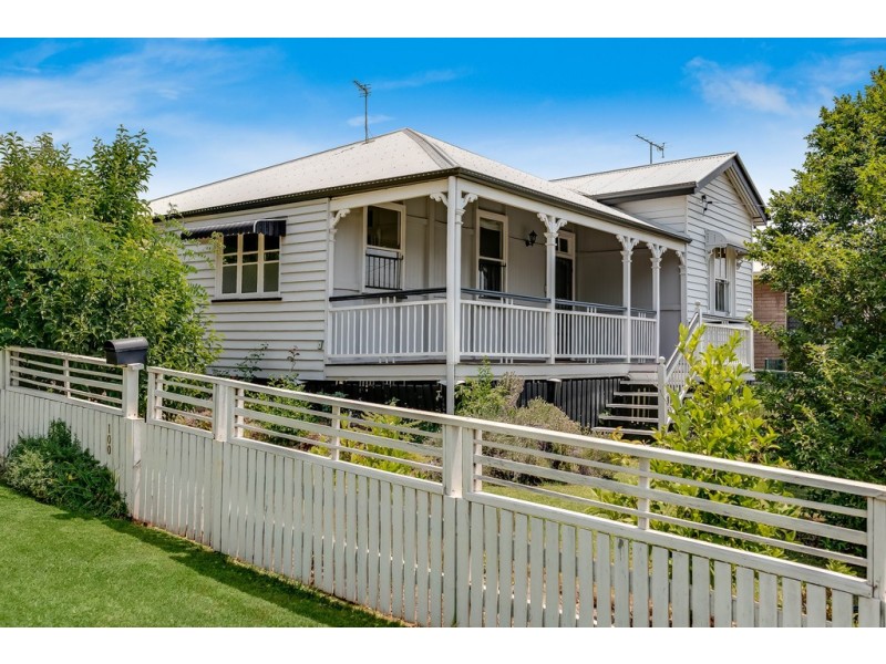 100 Jellicoe Street, North Toowoomba QLD 4350